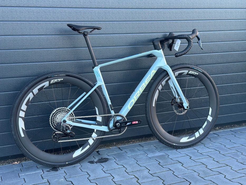 Rower gravelowy Orbea Terra M31e Koła ZIPP 303 XPLR