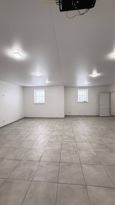 Оренда комерційного приміщення по вул. Жасминова 11