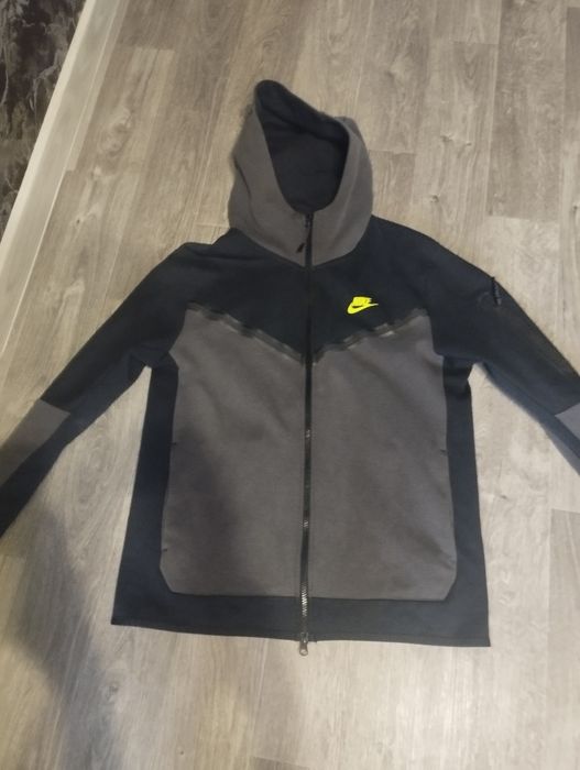 найк теч флис оригинальна