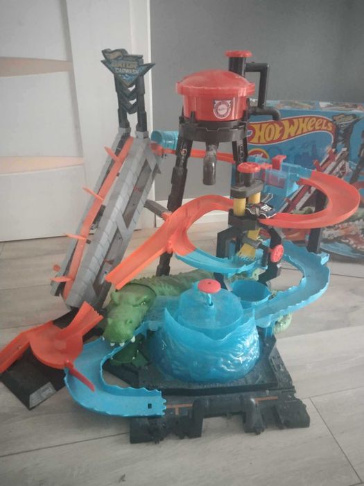Zabawki Super Zings Hot Wheels