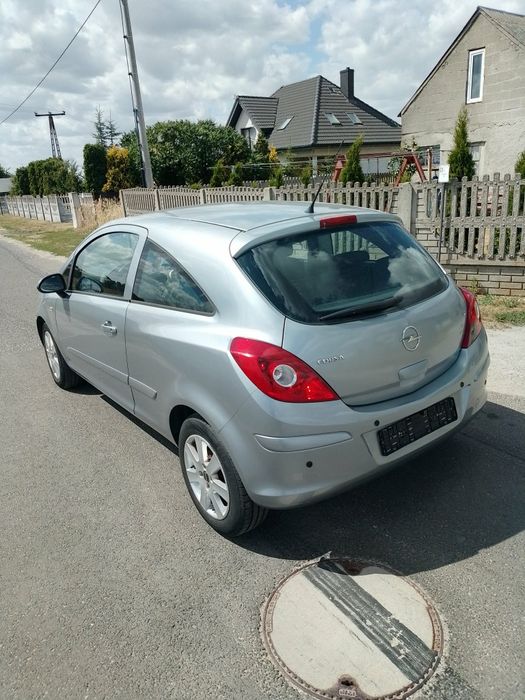 Opel Corsa D 2007 rok 1.2