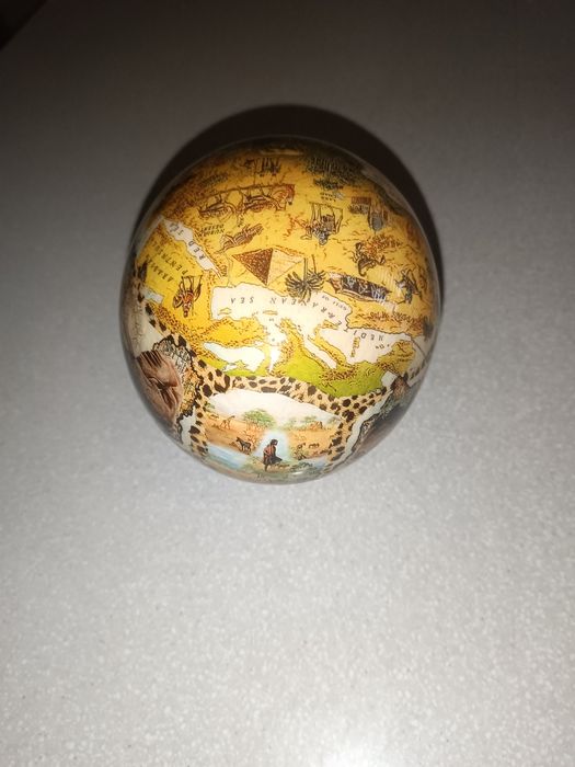 Эксклюзивный Декор: Страусиные Яйца (2 шт.) – Винтажный Глобус и Африк