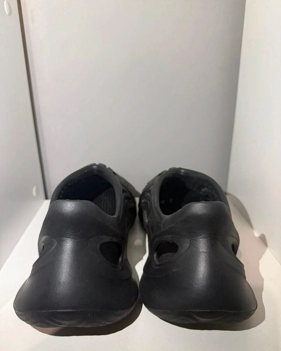 Yeezy foam runner