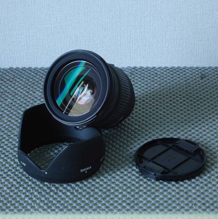 Sigma DC 17-70mm 2.8-4.5  MACRO  / Nikon F