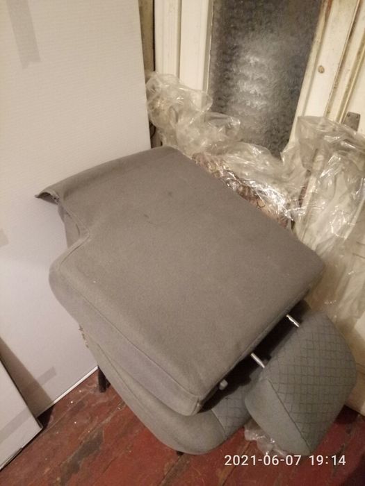 Сидение 2 й ряд, предположительно Шевроле Митсубиси Опель