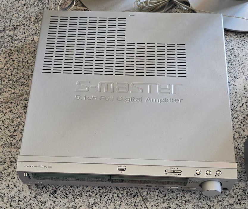 Sistema de som 5.1 Sony DAV S800 + HDMI
