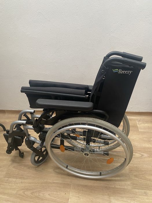 Wózek inwalidzki Breezy Basix2