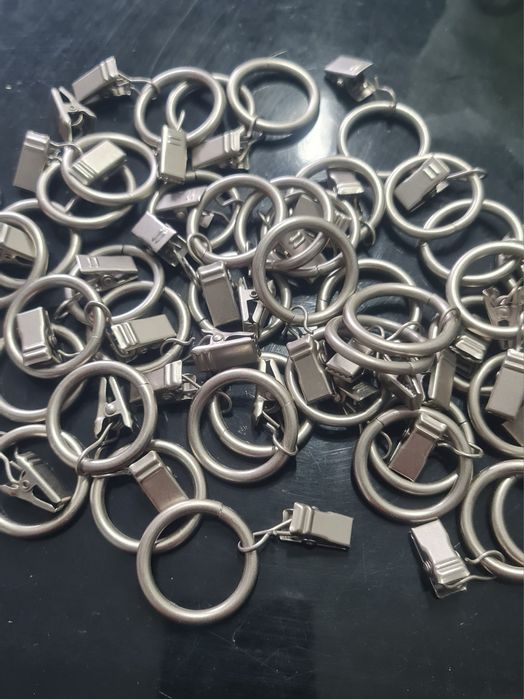 Kółko.z żabką do karnisza