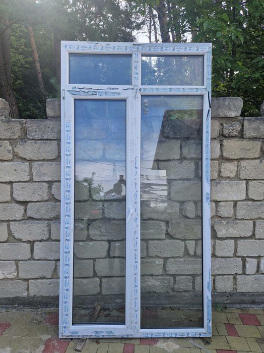 Двері пластикові.розмір 264см*136см   Золочів львів.обл.