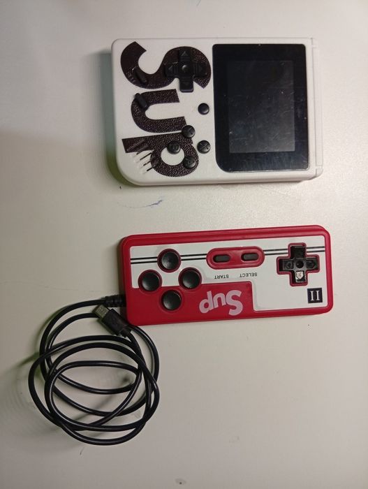 Ігрова приставка game box sup 400