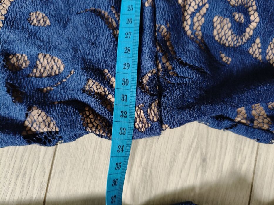 Sukienka koronkowa rozmiar XS