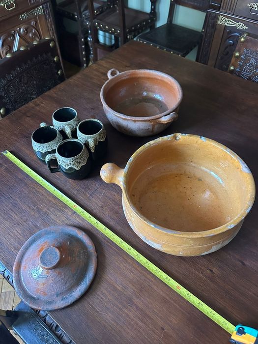 2 recipientes em barro