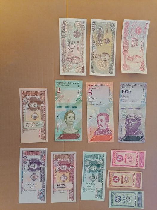 Zestaw banknotów świata 54szt UNC