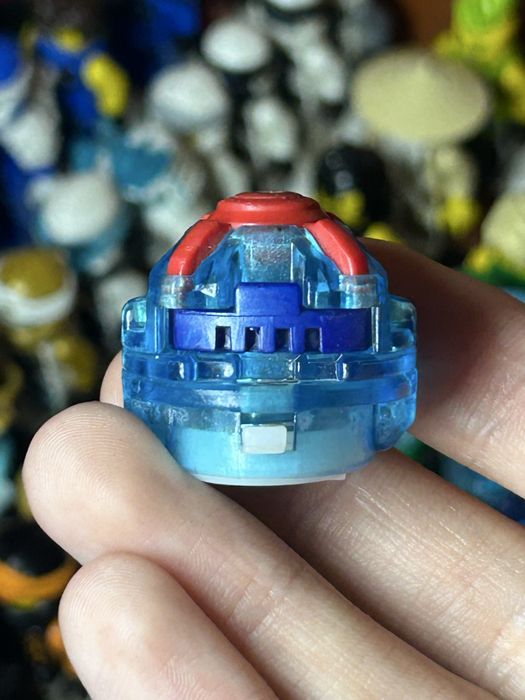 Продам драйвер Beyblade Burst Ultimate Reboot від Takara Tomy.