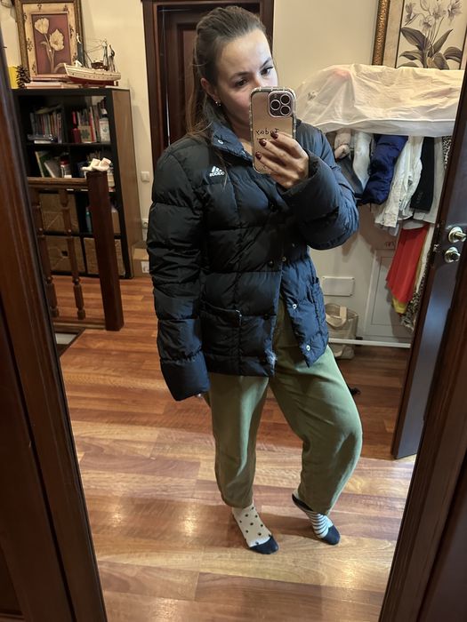 Пуховик adidas , чорна куртка . Адідас