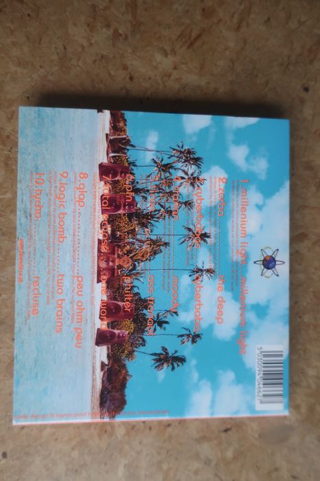 (Novo a estrear) Moovers and Groovers Temple of Dawn (tip world, 2000)