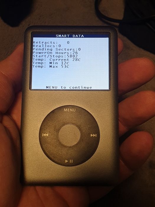 iPod classic 160 GB  7 th + чехол