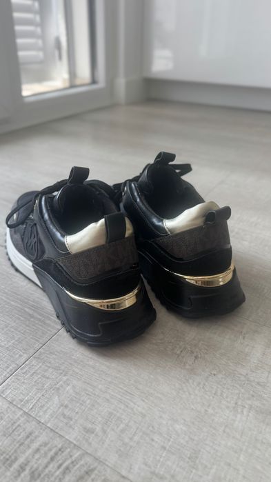 Ténis Michael Kors US 9M