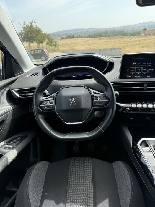 Peugeot 5008 1.5 Diesel.