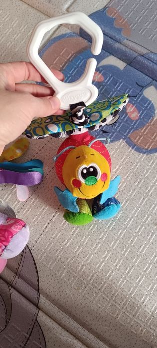 Підвіски на коляску ліжко playgro Melissa & Doug