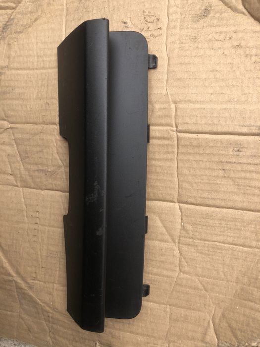 Zaślepka haka holowniczego BMW X3 E83 przed Lift