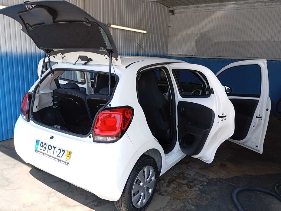Vendo Citroen C1 de 2016 com apenas 51000km como novo exxterior e interior assim como motor impecavel