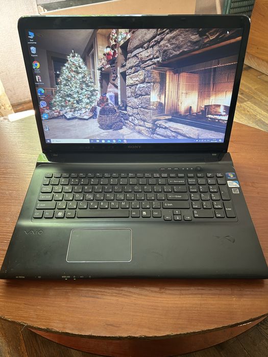 Продам ноутбук Sony VAIO Екран: 17,3  у хорошому робочому стані.