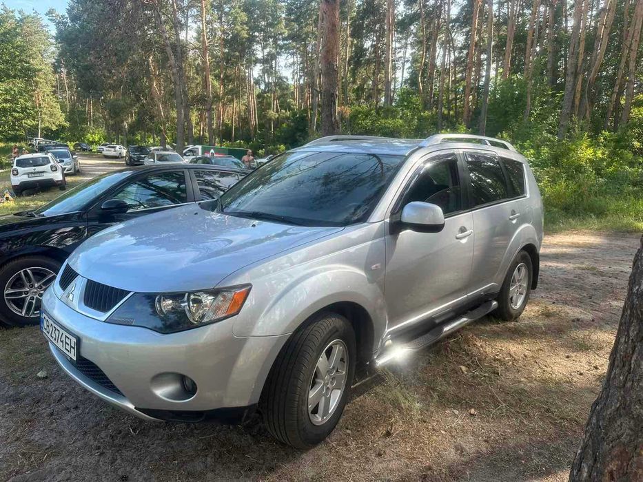 Продаж автомобіля кросовер мітсубісі