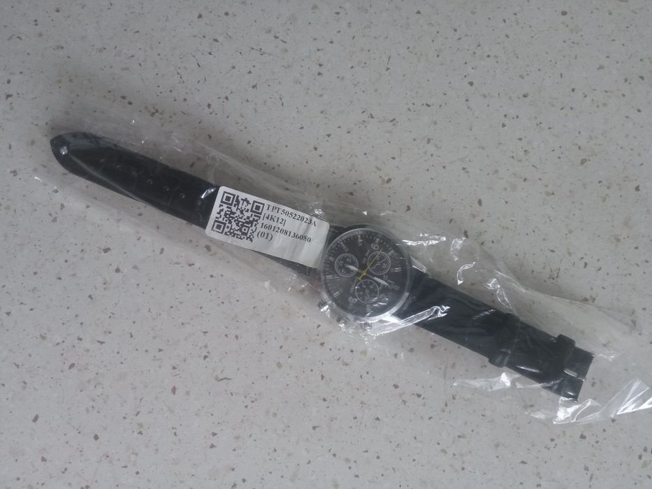 Nowy zegarek męski na rękę