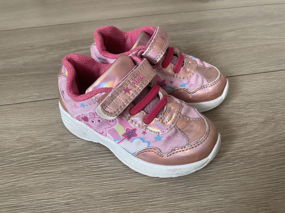 Кросівки для дівчинки 23-24 розмір