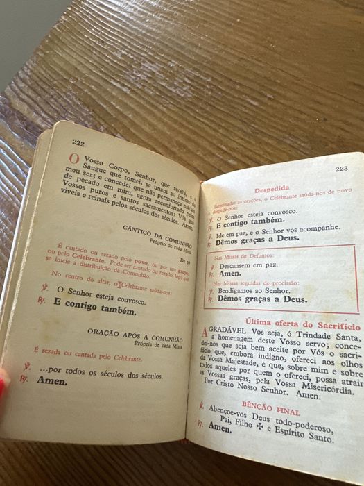 Missal em pele branca