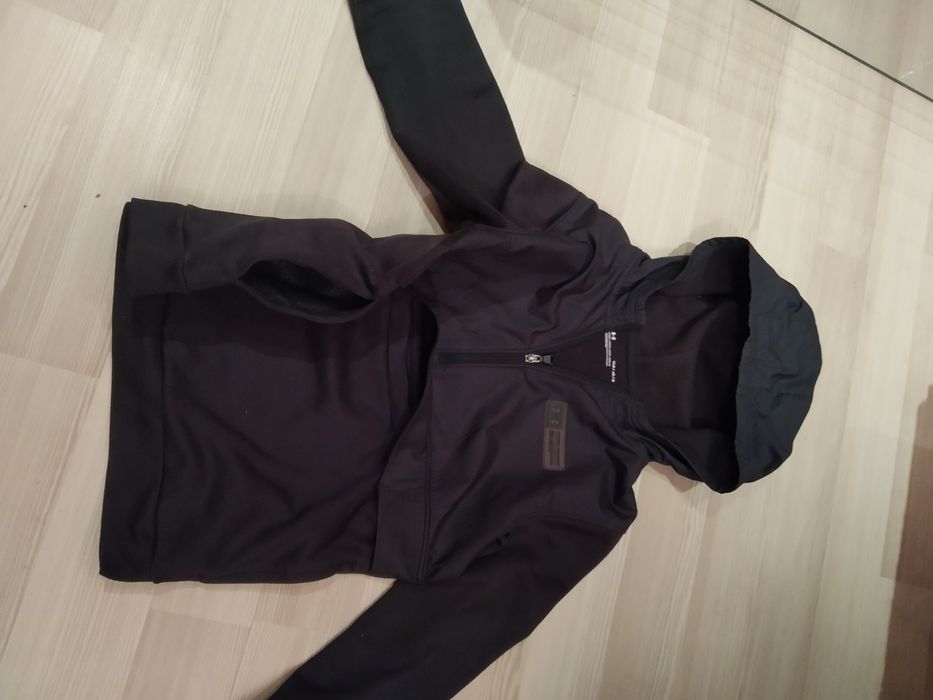 Продам худі under armour