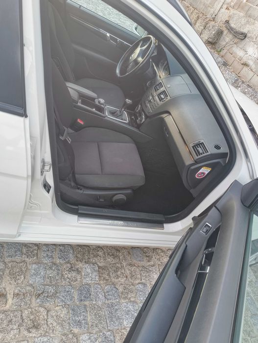 Mercedes-Benz C200 CDI | 2009 | Diesel | 395.000 km
