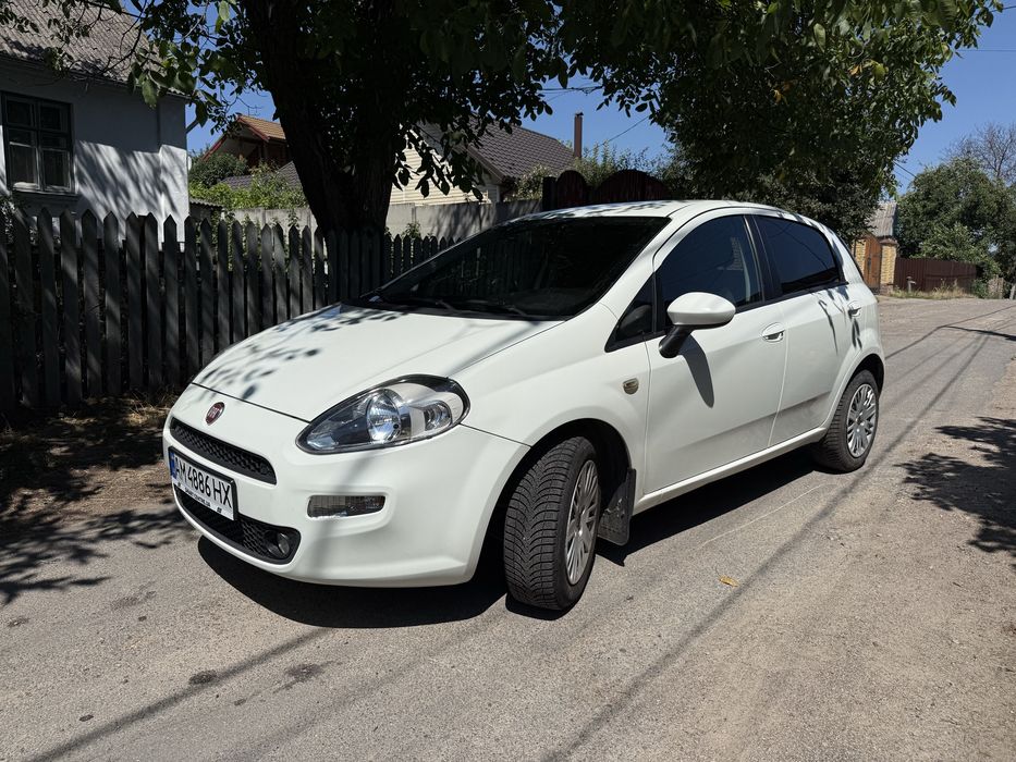 Fiat Grande Punto 2012 VIN ZFA19900001907144 фото оголошення 3 з 8