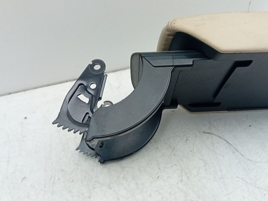 Apoio de braço AUDI Q5 (8R)