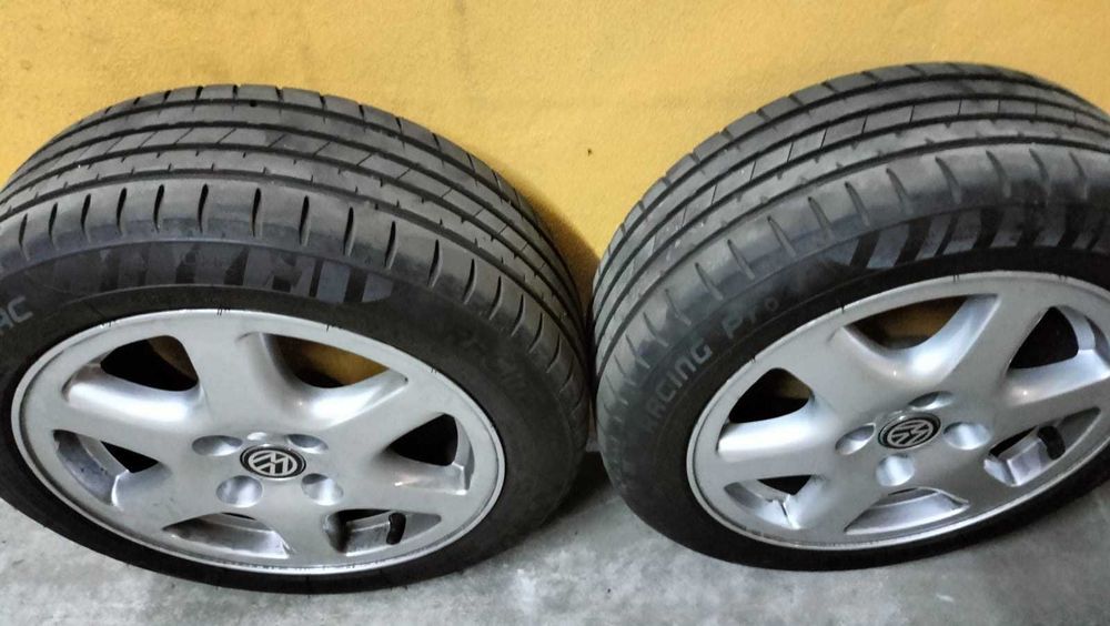 4 x Jantes 15” com Pneus como novos