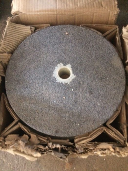 Pedras de esmoril novas