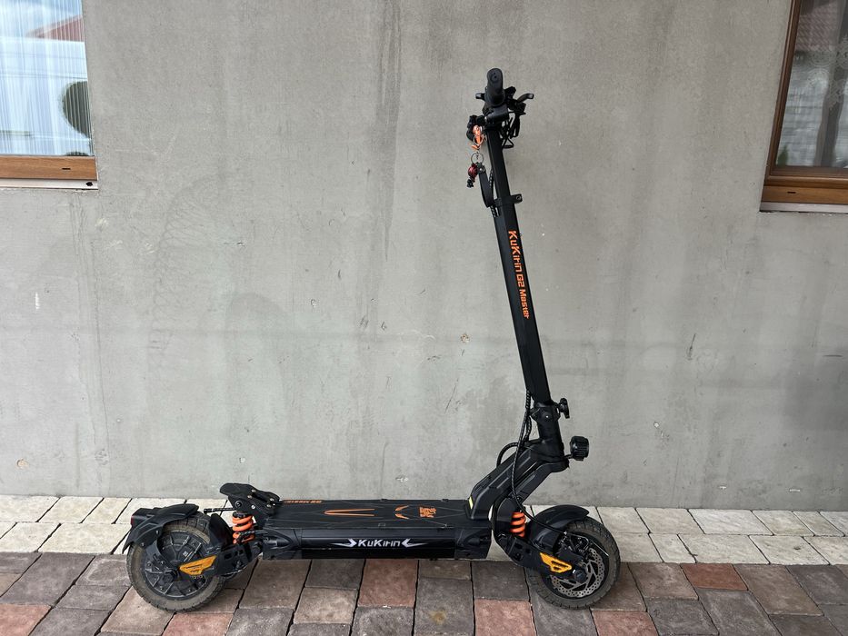 Продам  електро самокат KuKirin G2 Master 1000Wx2.