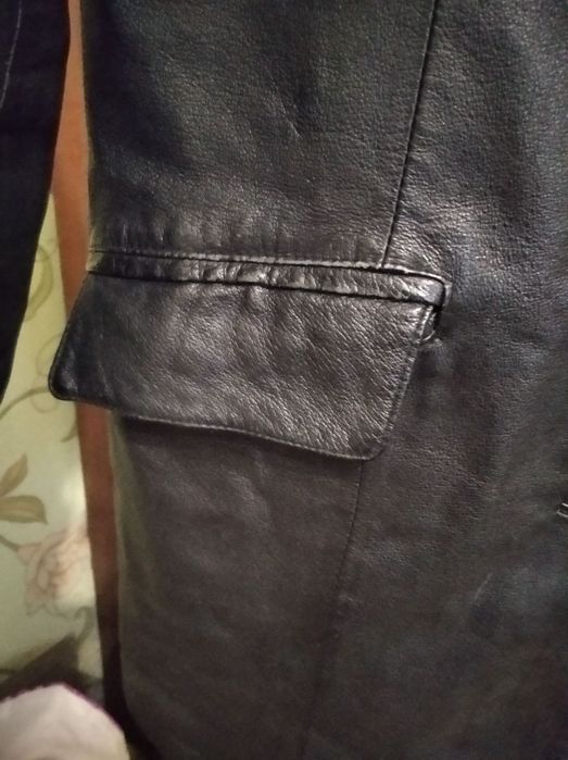 Продам шкіряний жіночий піджак