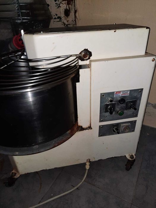 Máquinas Pastelaria pouco uso