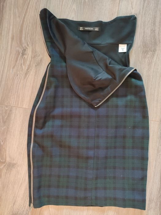 Платье Zara без бретелек, размер S