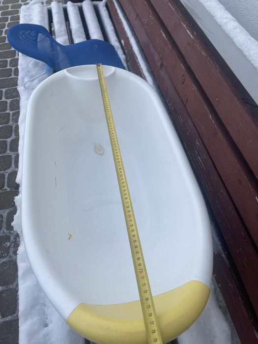 Дитяча ванна з піставкою