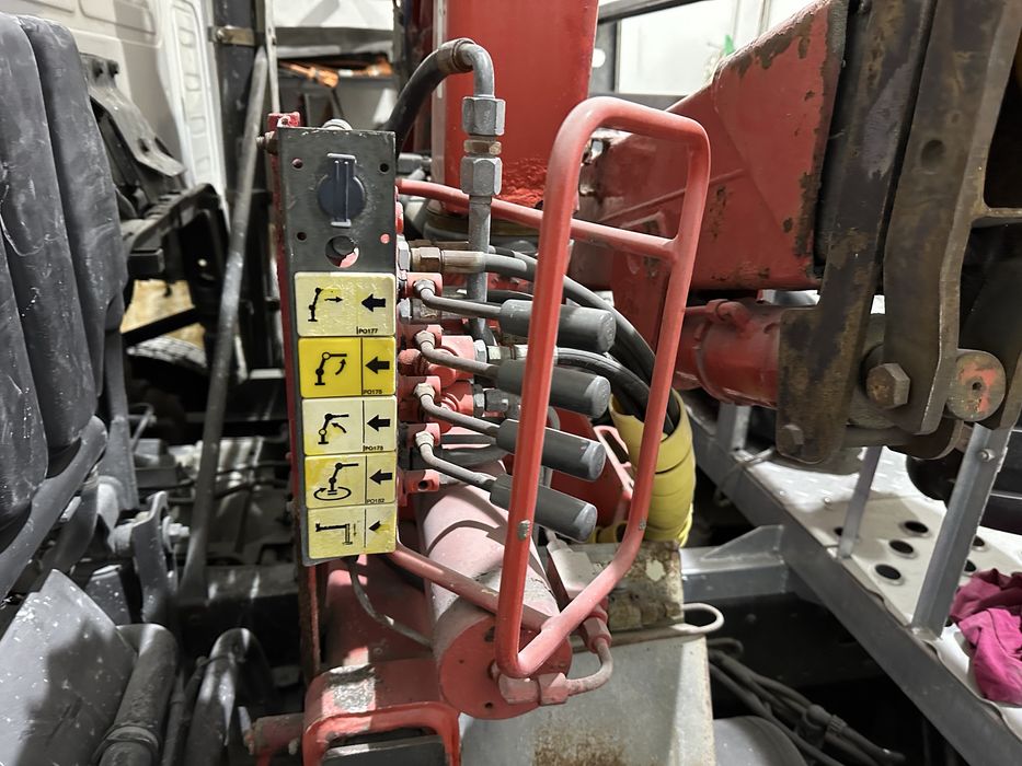 Кран маніпулятор fassi f40