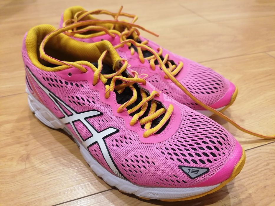 Asics gel trainer 40