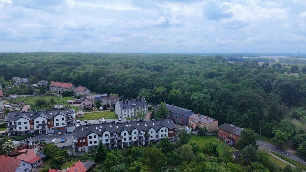 Nowe 75/96m dwupoziomowe blisko ŚUM