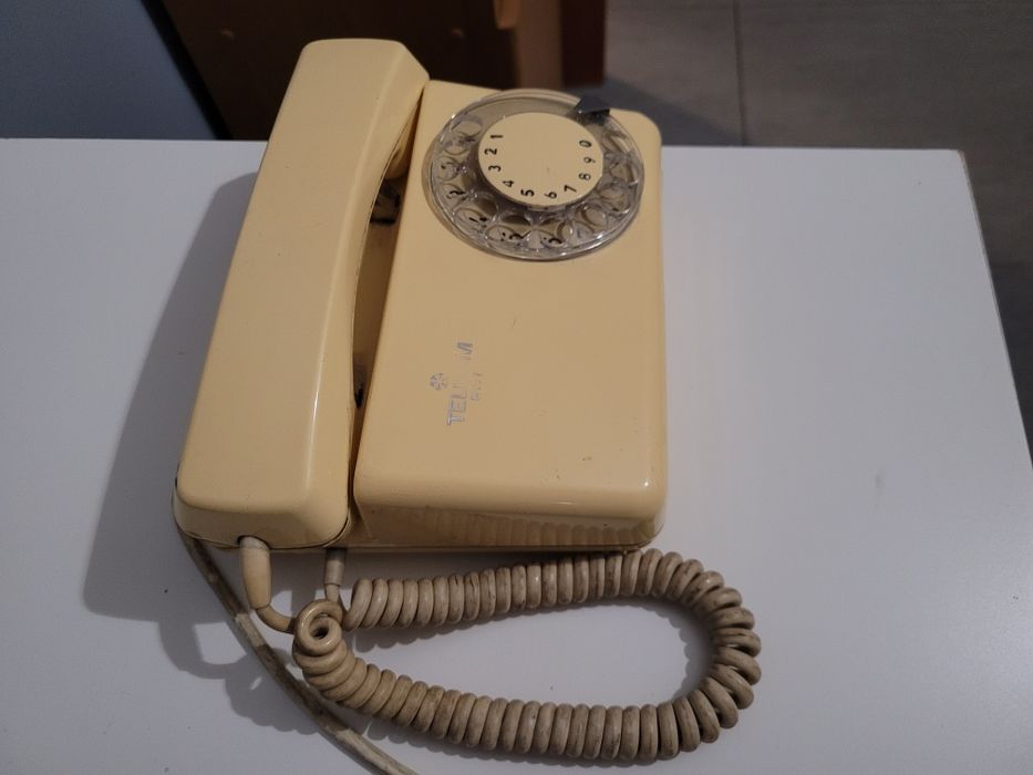 Telefon tarczowy RWT Tulipan PRL retro