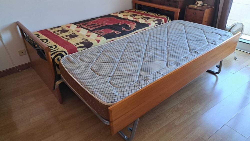 Cama de solteiro dupla