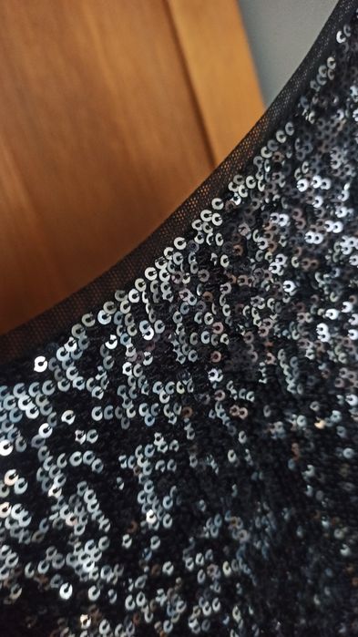 Mini sukienka cekinowa