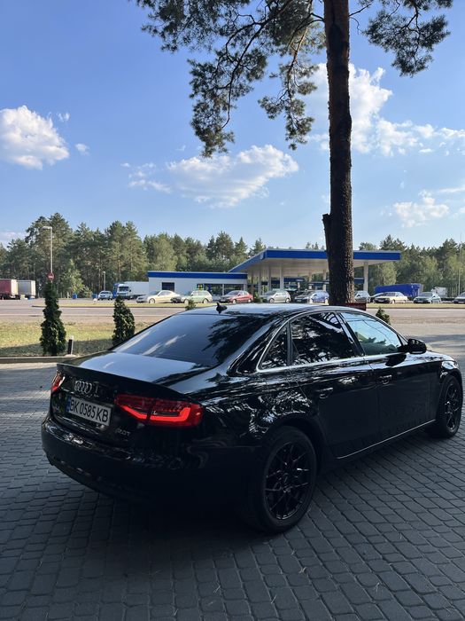 Продам Audi A4 B8