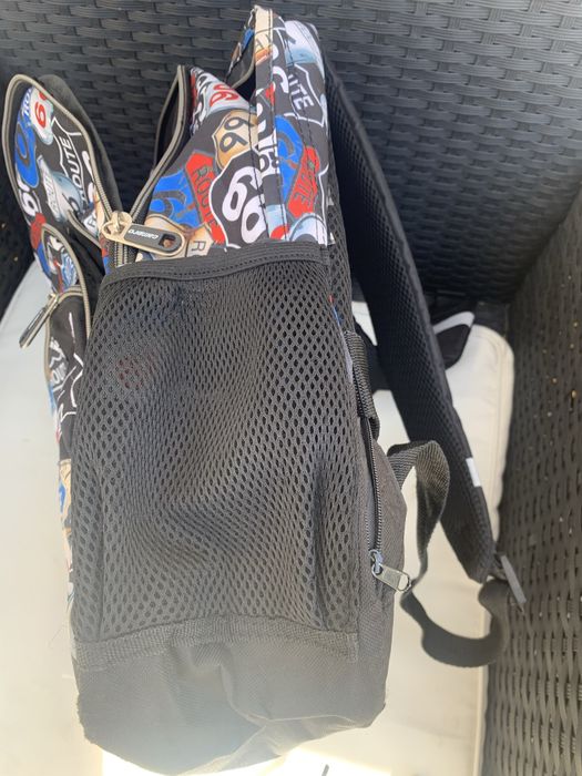 Mochila escolar . Marca Campro